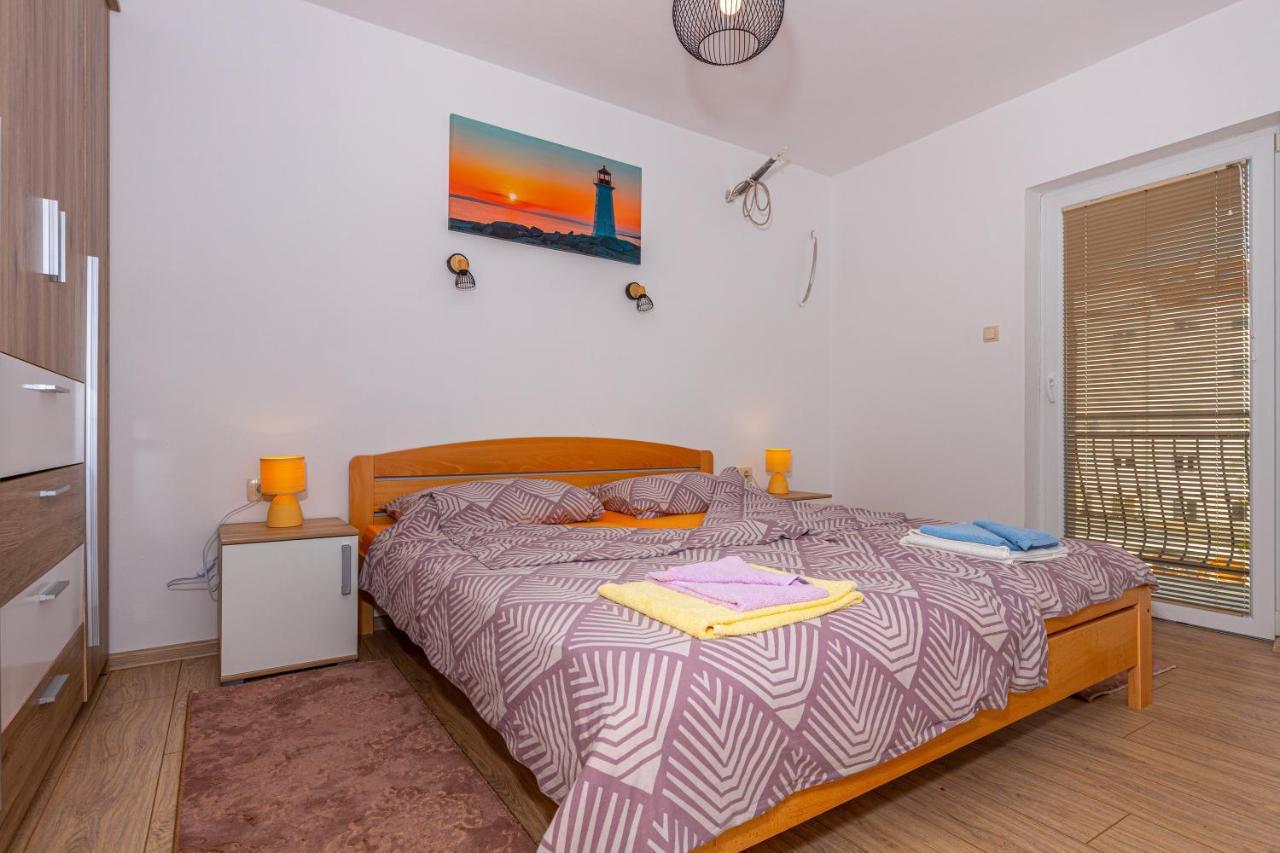 Apartman Šare Crikvenica Bagian luar foto