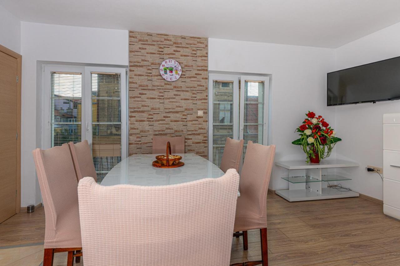 Apartman Šare Crikvenica Bagian luar foto