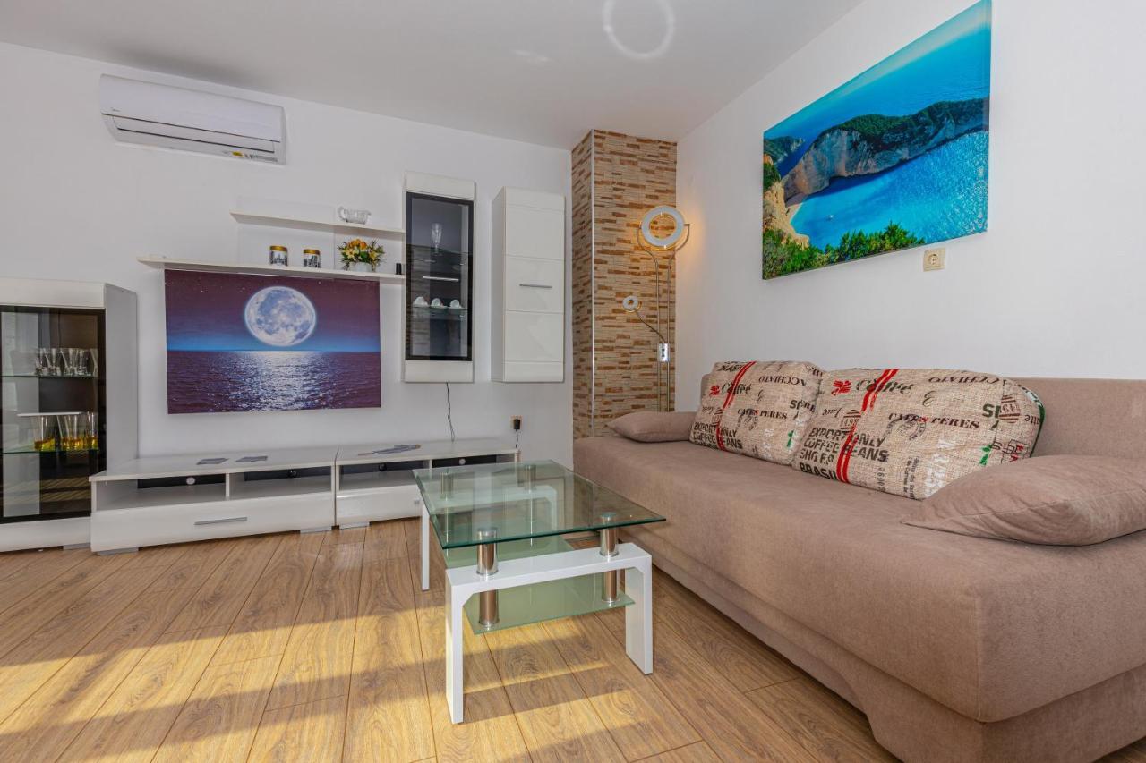 Apartman Šare Crikvenica Bagian luar foto