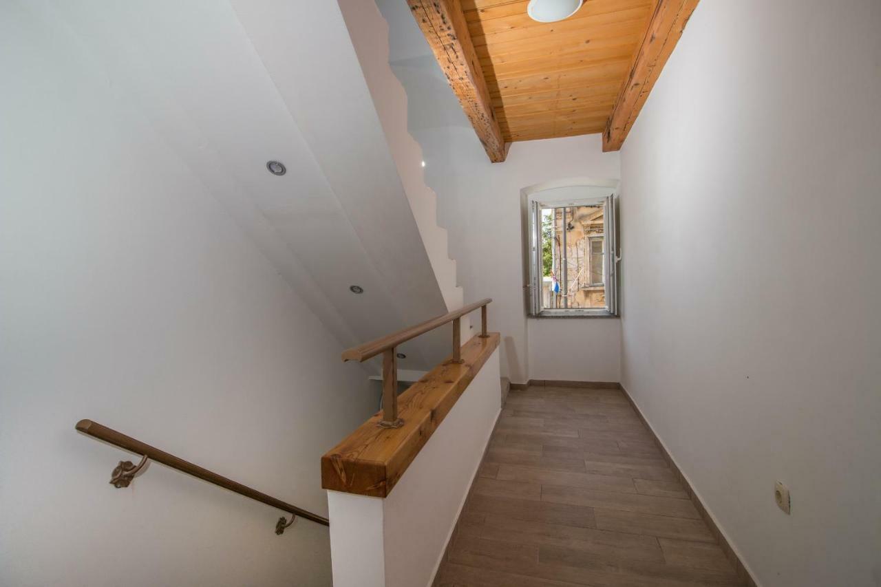 Apartman Šare Crikvenica Bagian luar foto