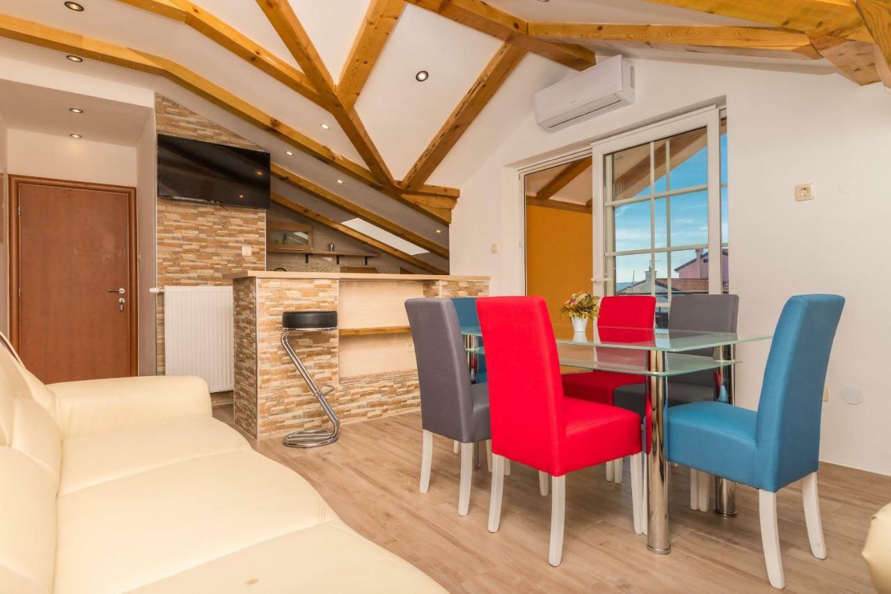 Apartman Šare Crikvenica Bagian luar foto