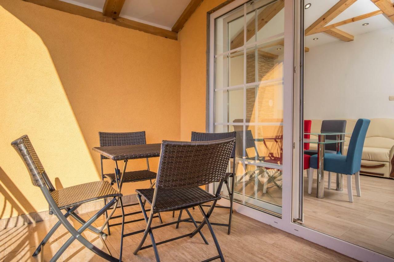 Apartman Šare Crikvenica Bagian luar foto