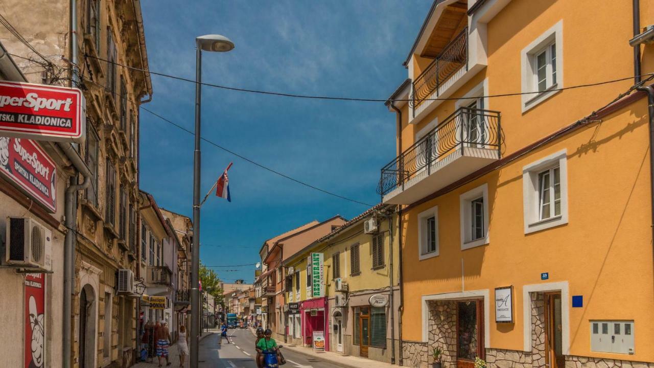 Apartman Šare Crikvenica Bagian luar foto